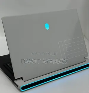 New Laptop Dell Alienware 15 R2 32GB Intel Core I9 SSD 1T