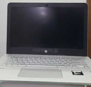 New Laptop HP Envy 15-Ep0xxx 8GB Intel Core I5 SSD 512GB