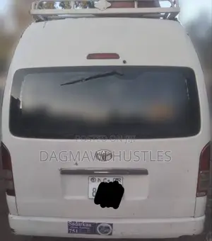 Toyota Grand HiAce 2013 White