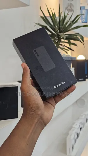 Photo - New Samsung Galaxy S24 128 GB