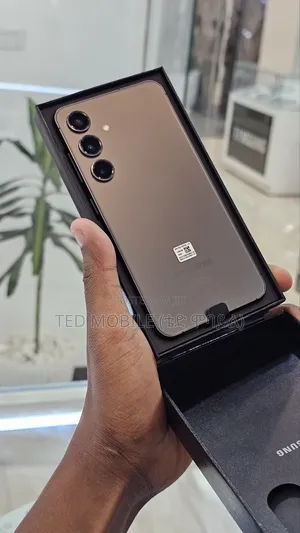 New Samsung Galaxy S24 128 GB