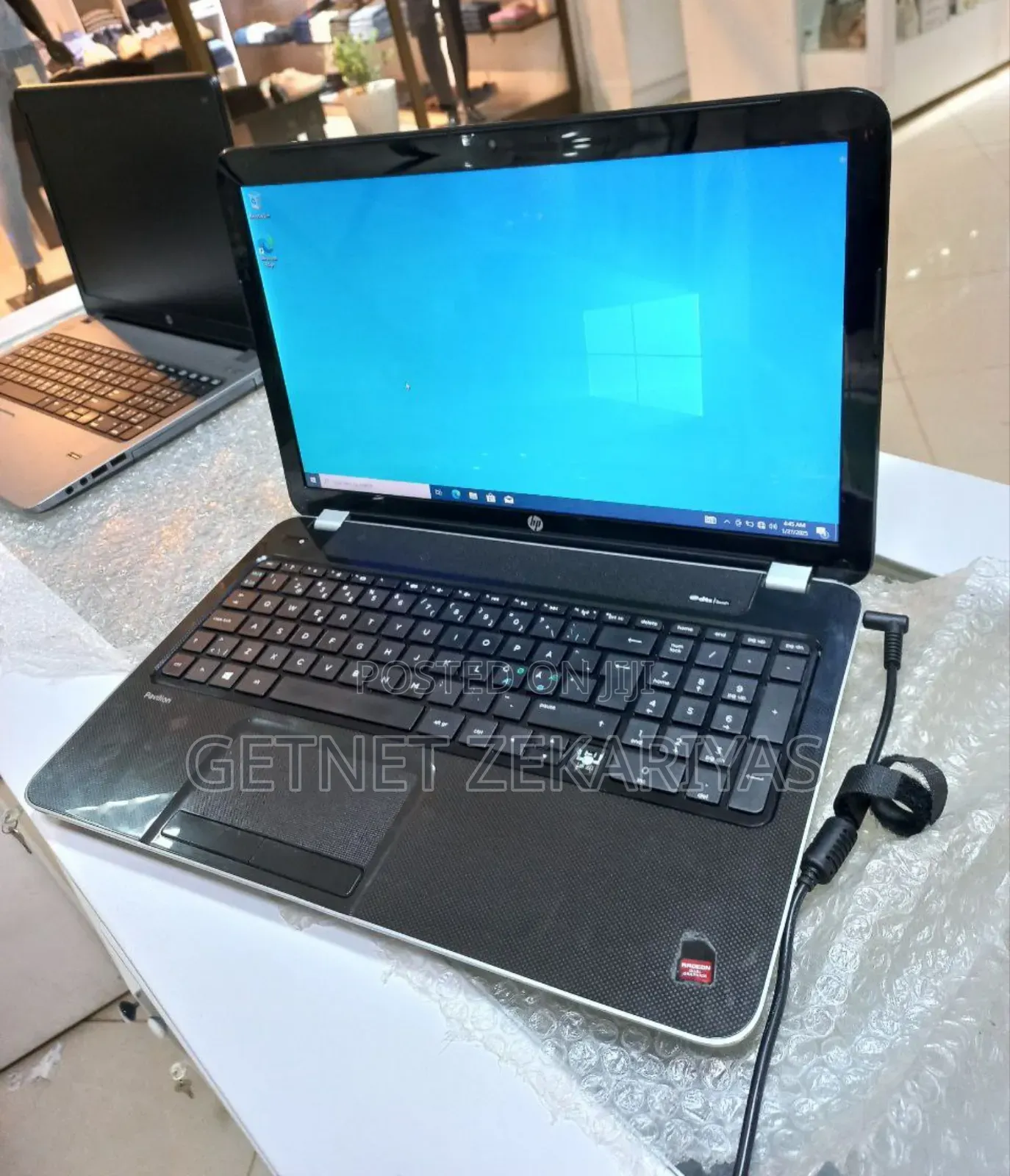 New Laptop HP Pavilion 15 8GB AMD A6 HDD 1T