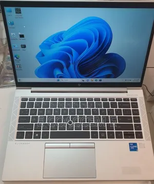 Photo - New Laptop HP 16GB Intel Core I5 SSD 512GB