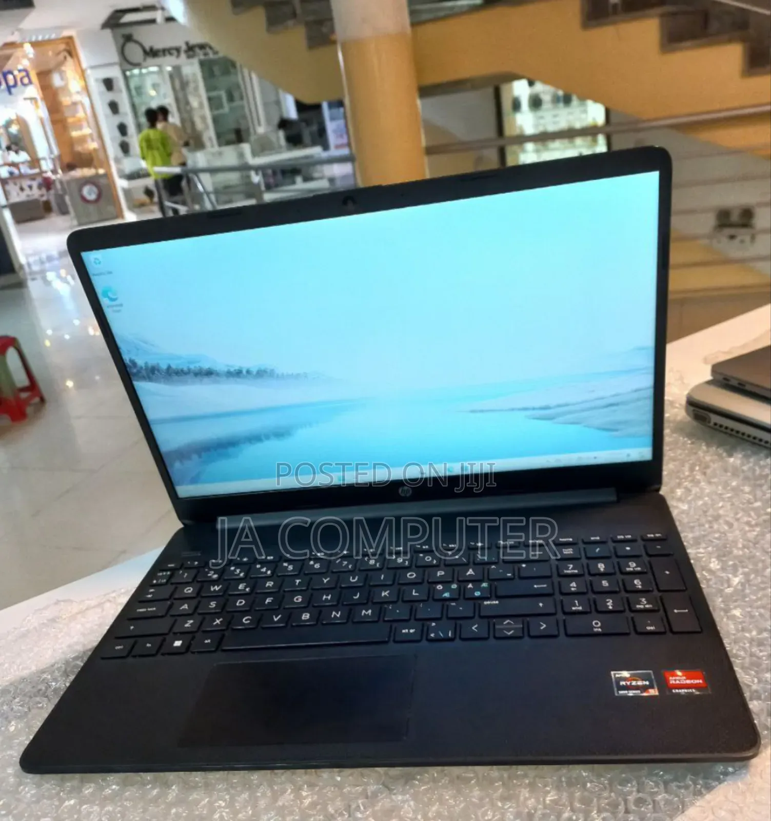 New Laptop HP Stream Notebook 8GB AMD Ryzen 5 SSD 512GB