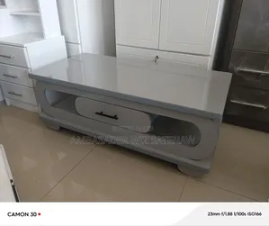 የመሀል /ጠረጴዛ