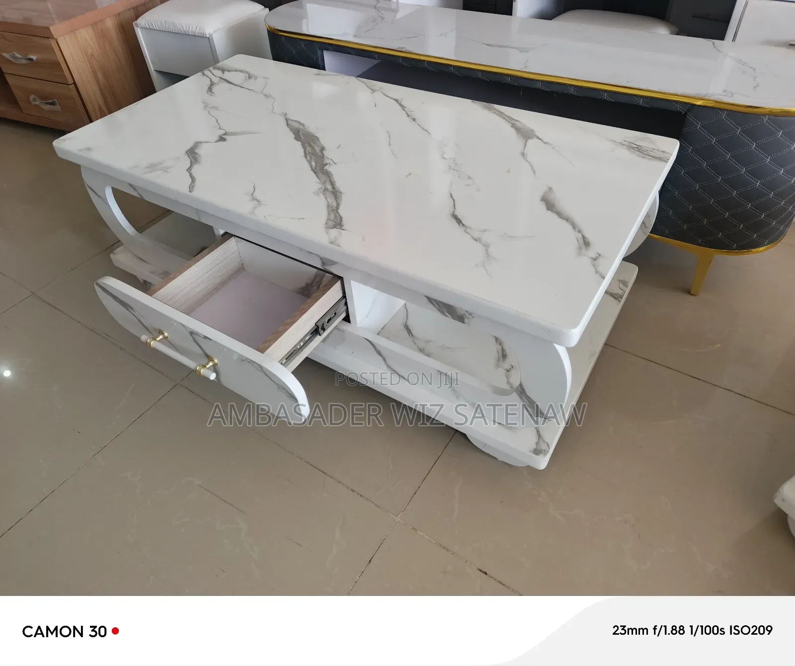 የመሀል /ጠረጴዛ