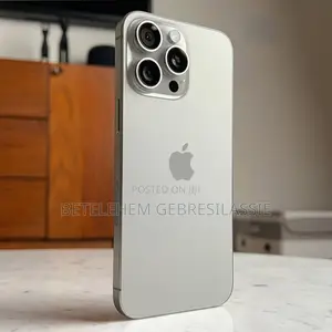 Photo - Apple iPhone 15 Pro Max 256 GB Gray