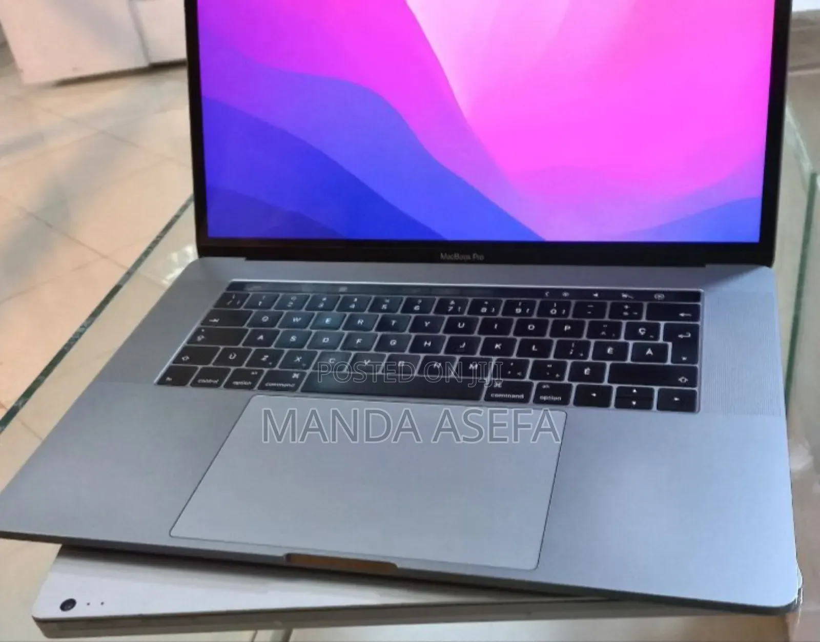 New Laptop Apple MacBook Pro 2017 16GB Intel Core I7 SSD 512GB