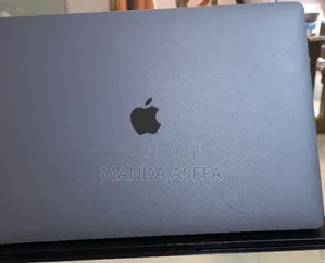 New Laptop Apple MacBook Pro 2017 16GB Intel Core I7 SSD 512GB