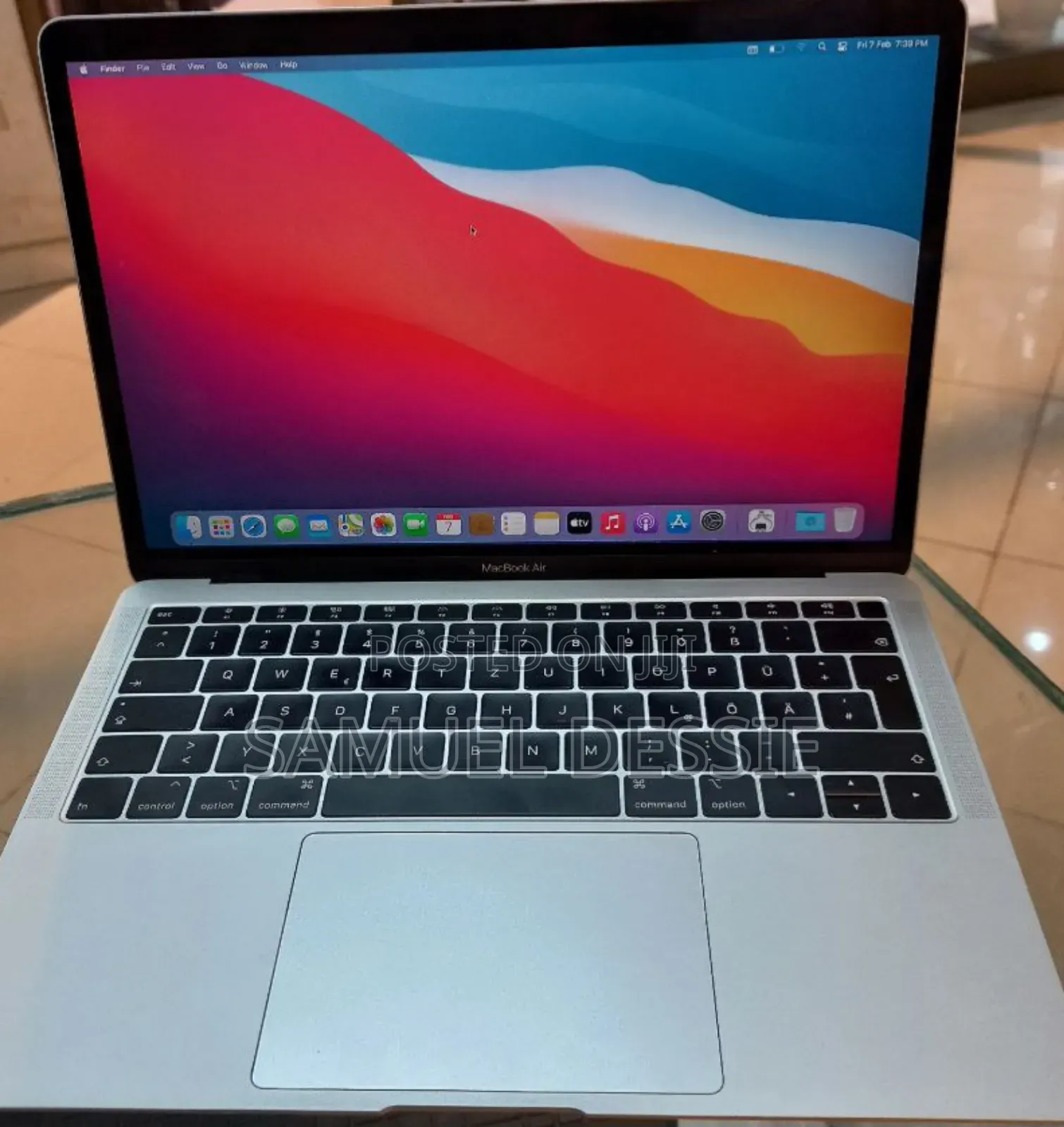 New Laptop Apple MacBook Air 2019 8GB Intel Core I5 SSD 128GB