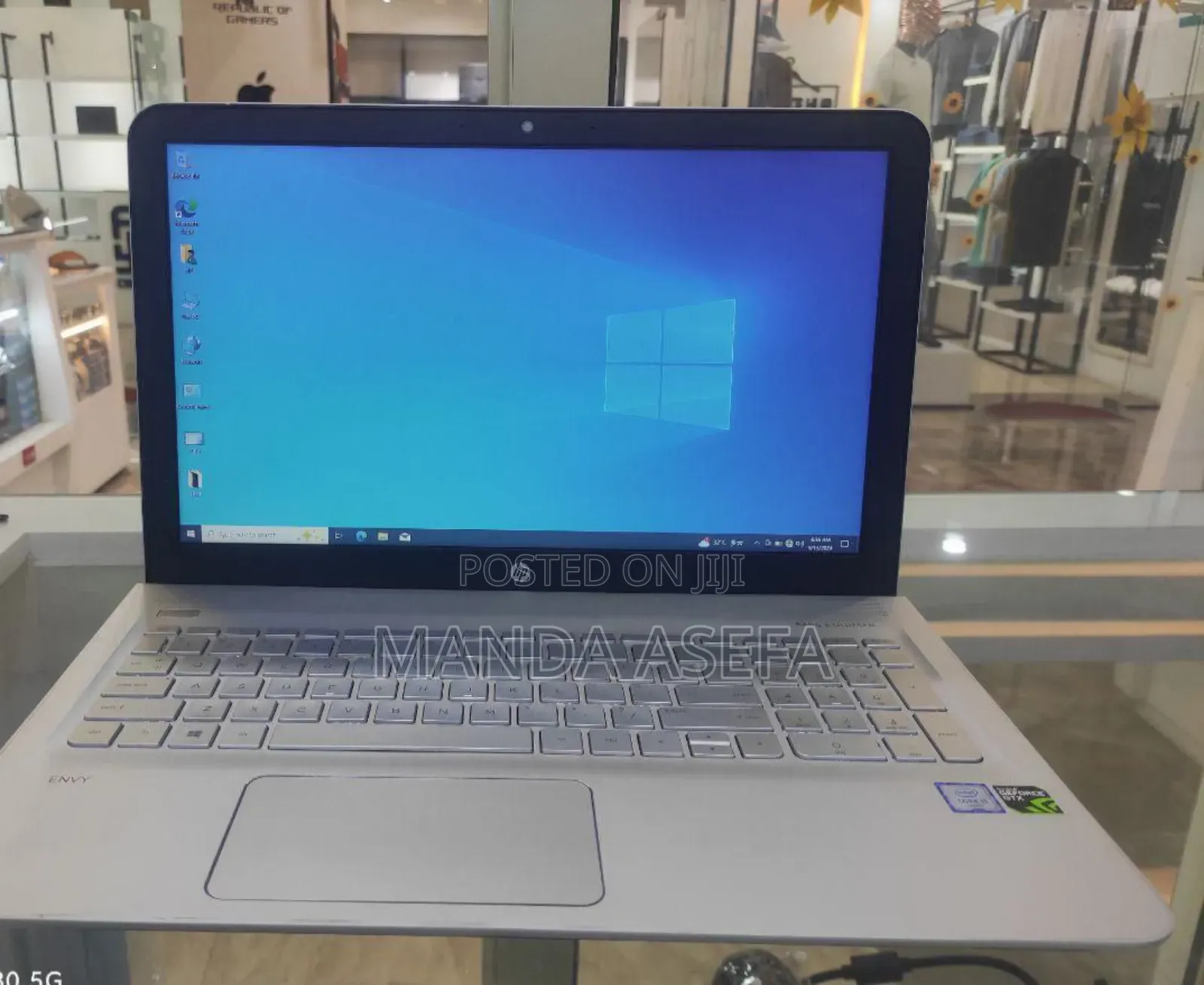 New Laptop HP Envy 15 8GB Intel Core I5 HDD+SSD 500GB