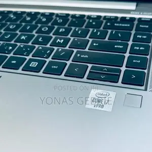 New Laptop HP ZBook Firefly 14 G7 16GB Intel Core I7 SSD 512GB