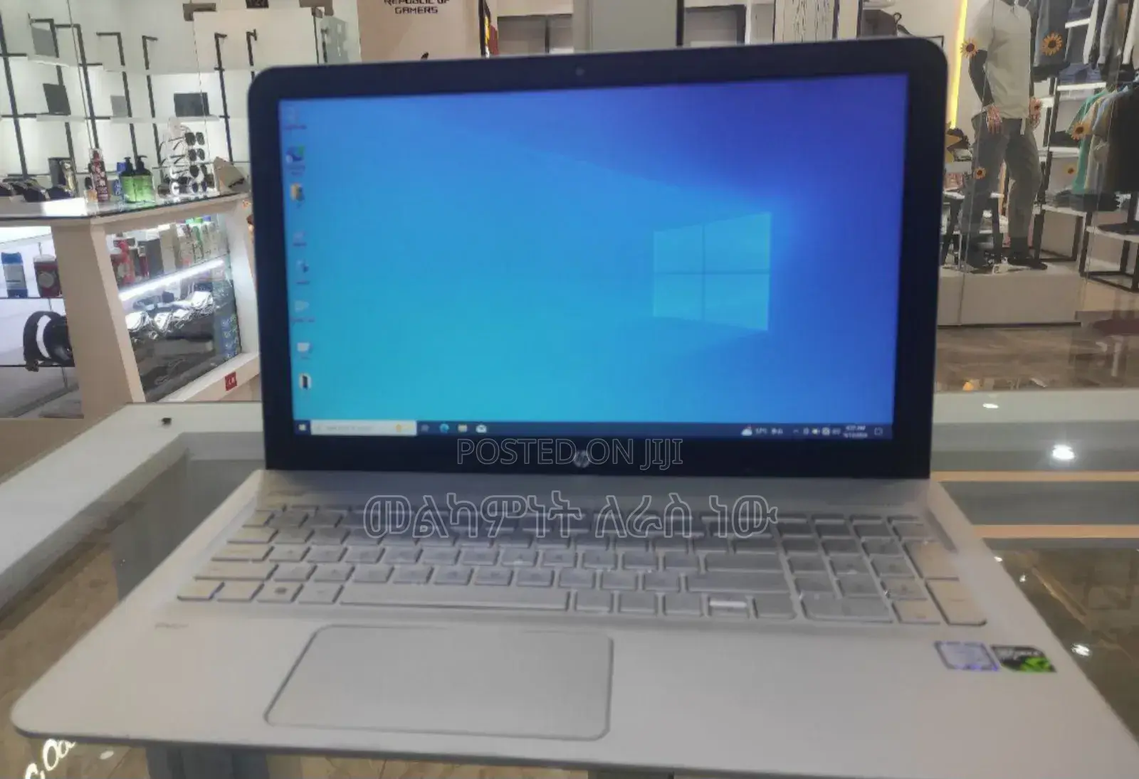 New Laptop HP Envy X360 8GB Intel Core I5 HDD+SSD 640GB