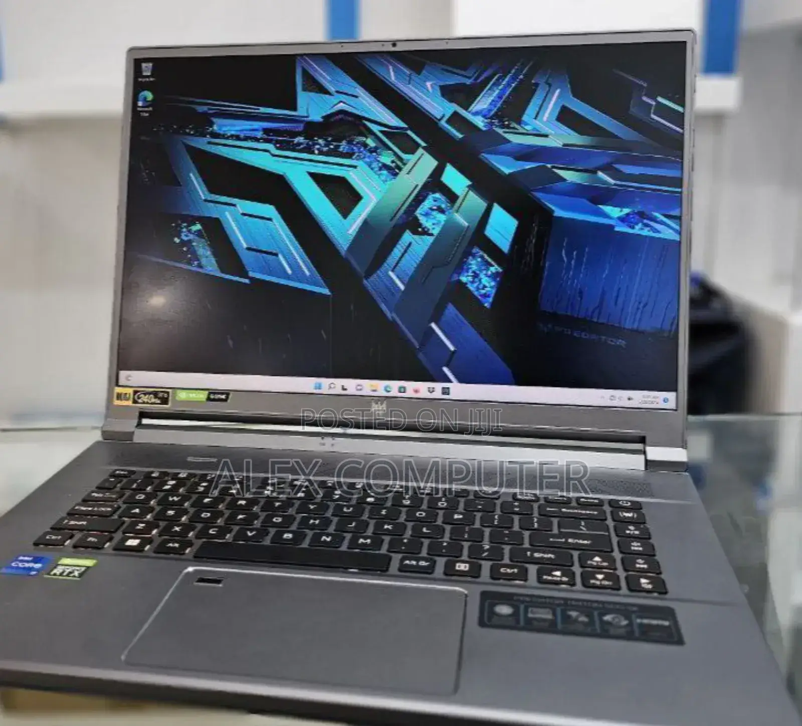 New Laptop Acer Predator Triton 500 SE 16GB Intel Core I7 SSD 2T