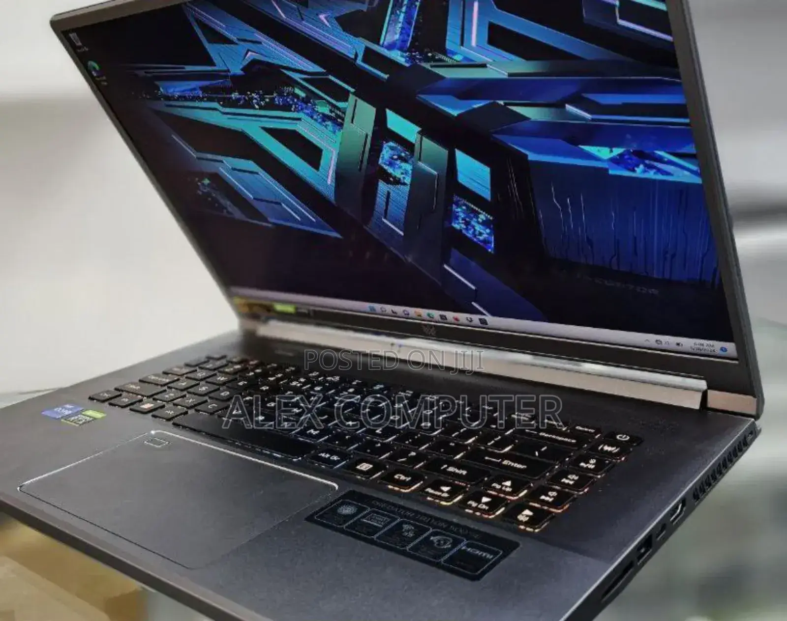 New Laptop Acer Predator Triton 500 SE 16GB Intel Core I7 SSD 2T