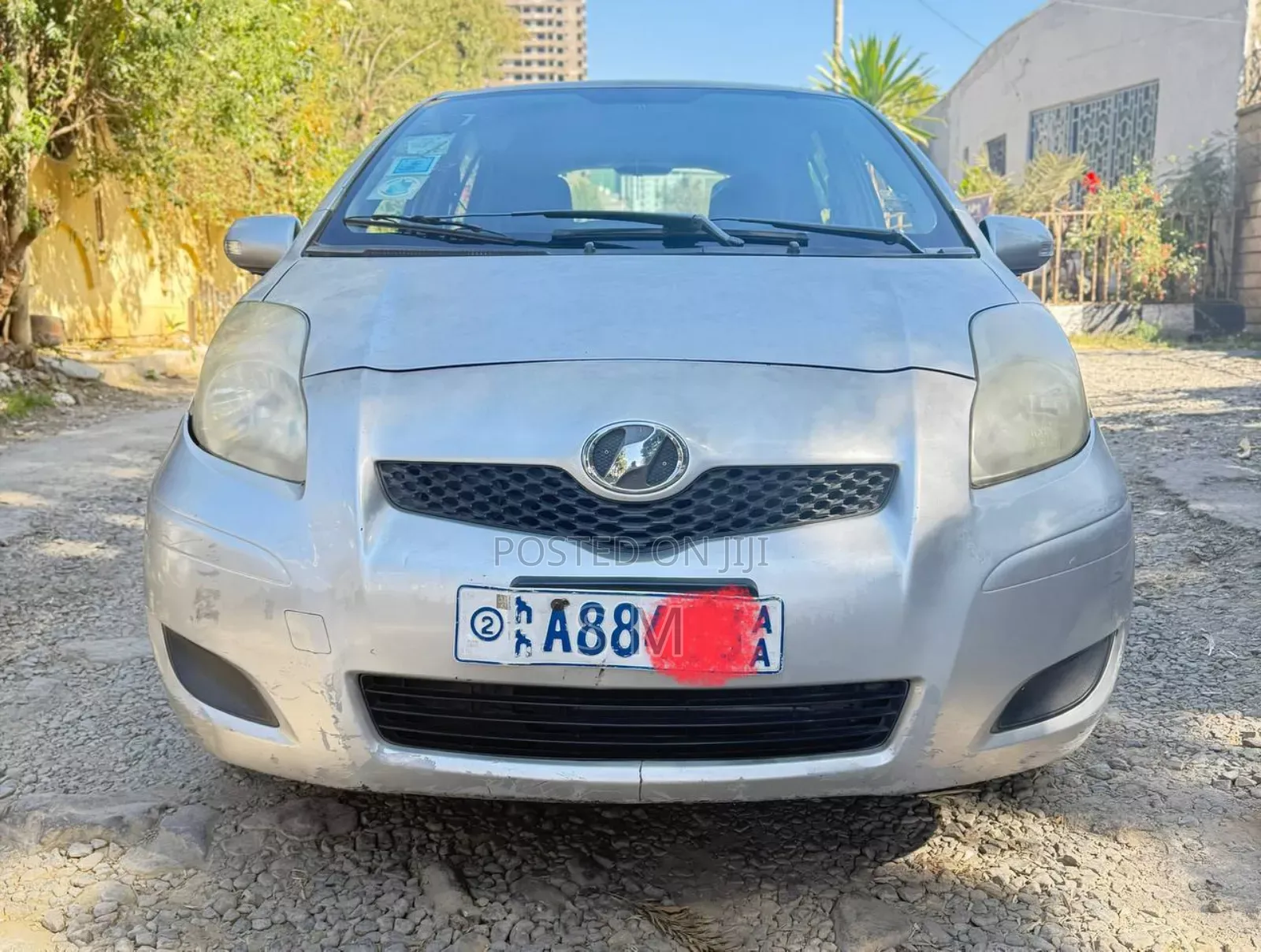 Toyota Yaris Base Hatchback 3dr 2010 Silver