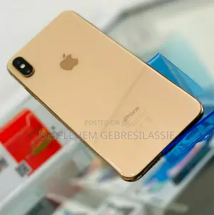 Photo - New Apple iPhone XS Max 256 GB Black