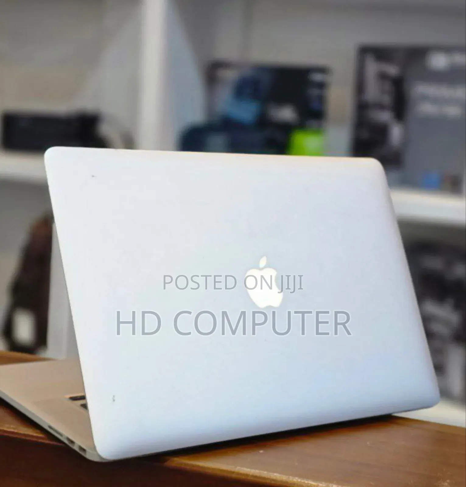 New Laptop Apple MacBook Pro 2015 16GB Intel Core I7 SSD 256GB