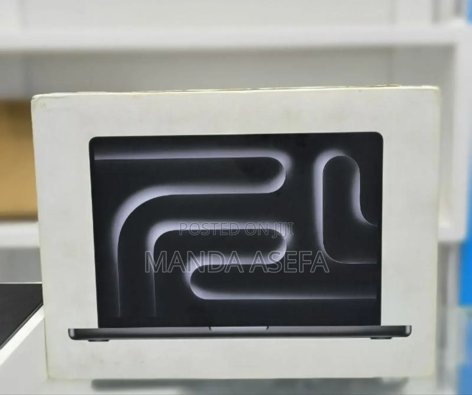 New Laptop Apple MacBook Pro 18GB Apple M3 SSD 512GB