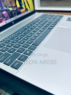 Photo - New Laptop HP Pavilion 17 16GB Intel Core I7 SSD 1T