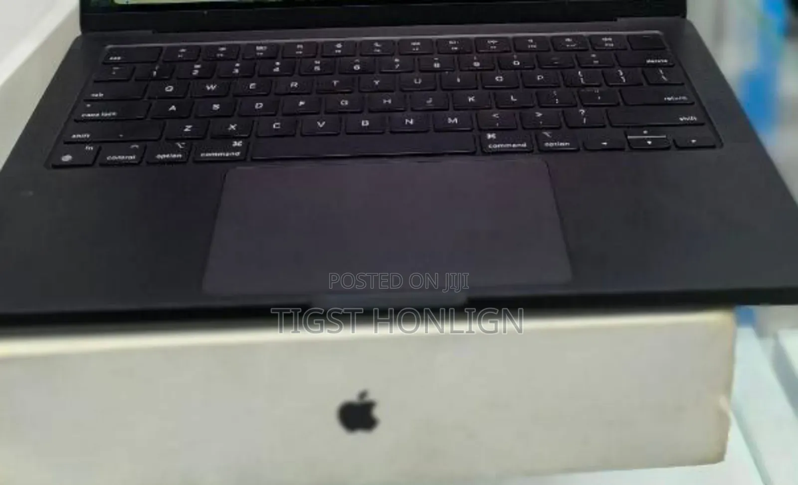 New Laptop Apple MacBook Pro 2023 M3 14-Inch 18GB Apple M3 SSD 512GB