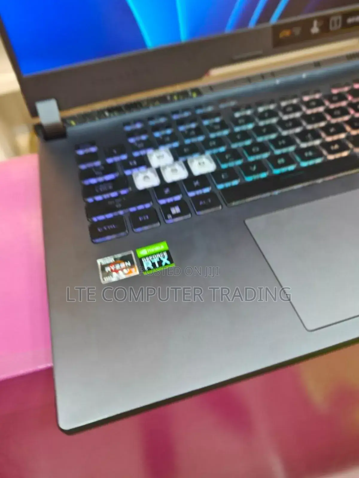 New Laptop Asus ROG Strix G15 16GB AMD Ryzen 7 SSD 1T