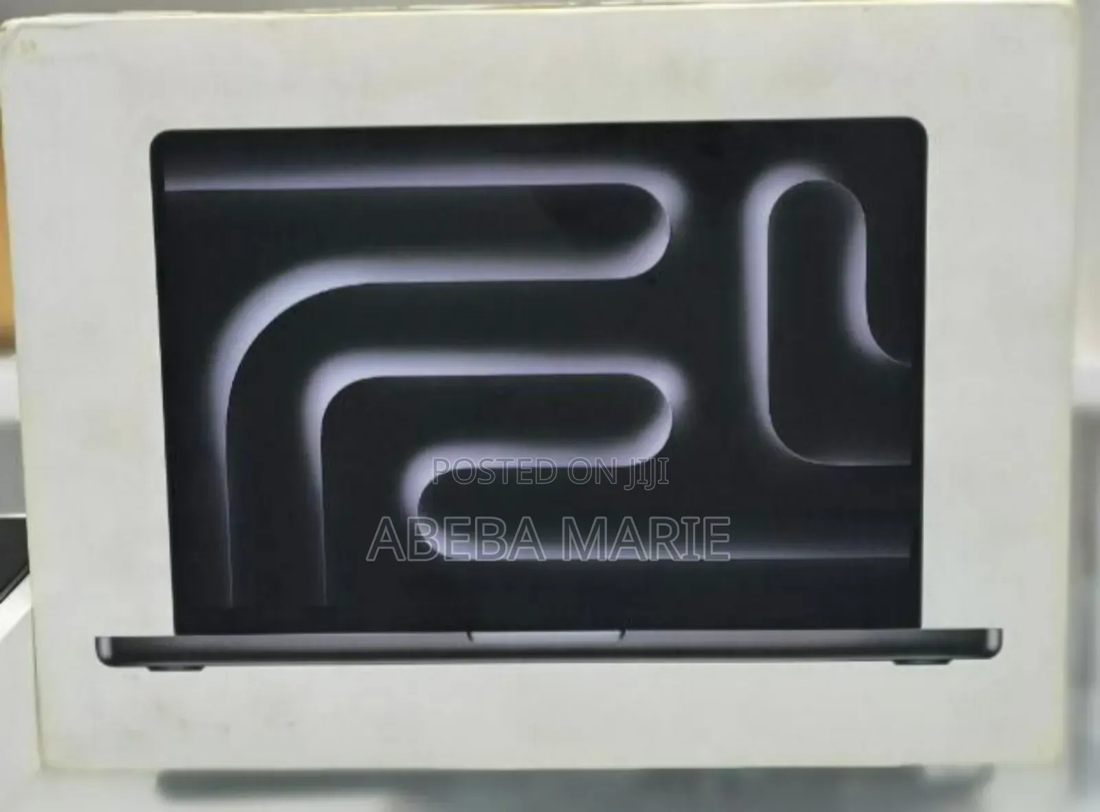 New Apple MacBook Pro 2023 M3 14-Inch 18GB Apple M3 Pro SSD 512GB