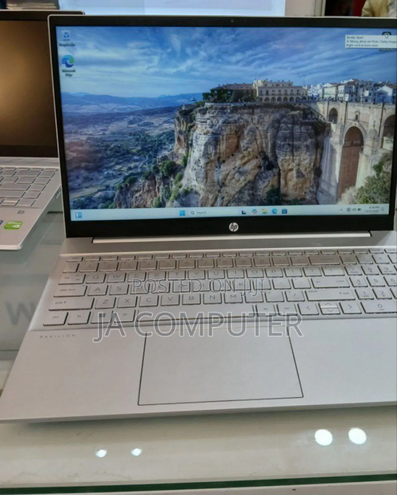 New Laptop HP Pavilion 15 8GB AMD Ryzen 5 SSD 512GB