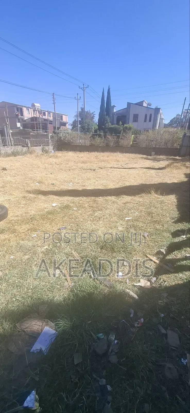 10bdrm House in Bole Ayat for sale