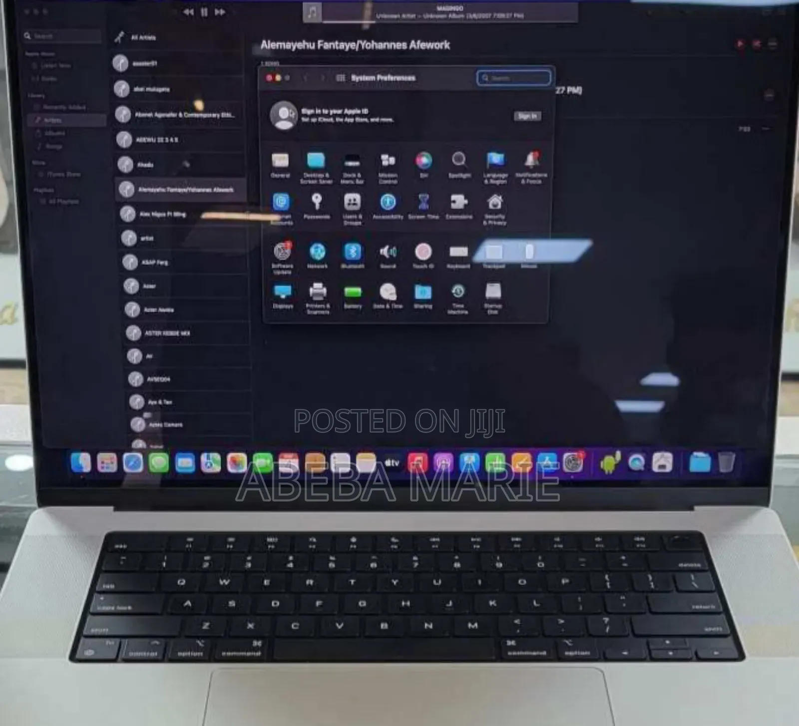 New Laptop Apple MacBook Pro M1 16GB Apple M1 Pro SSD 512GB