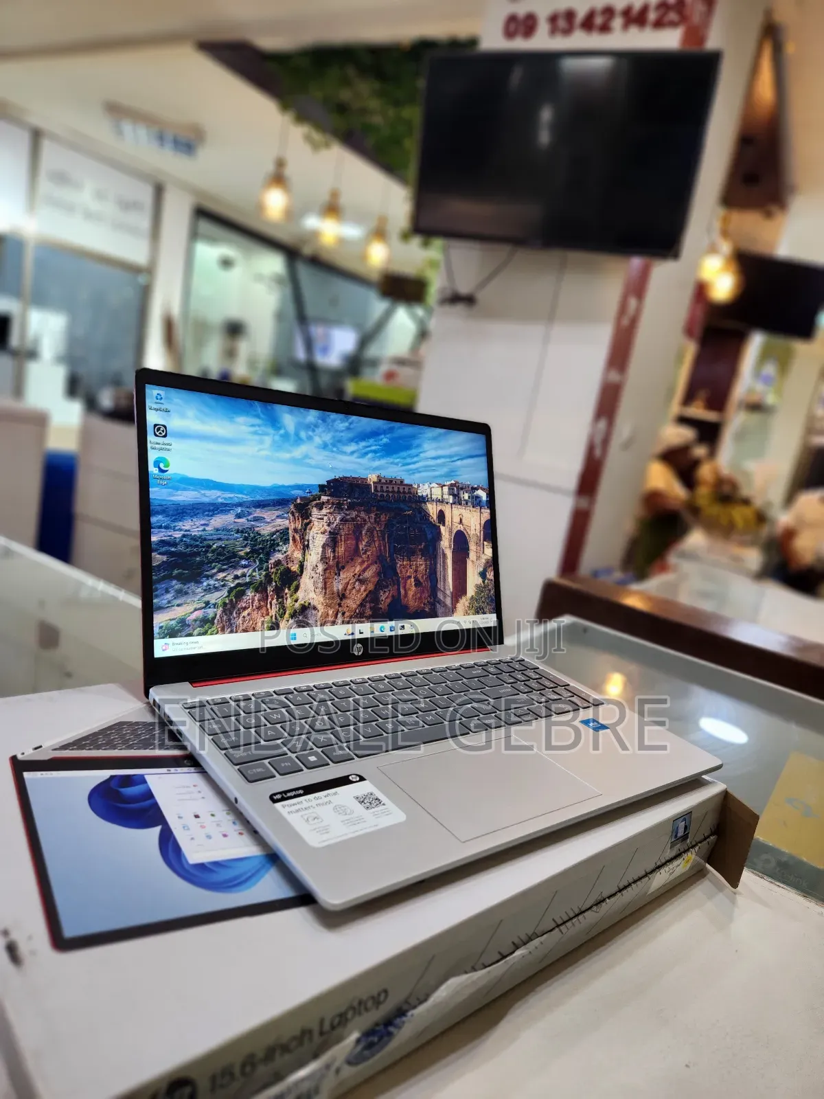 New Laptop HP Stream Notebook 4GB Intel Celeron SSD 128GB