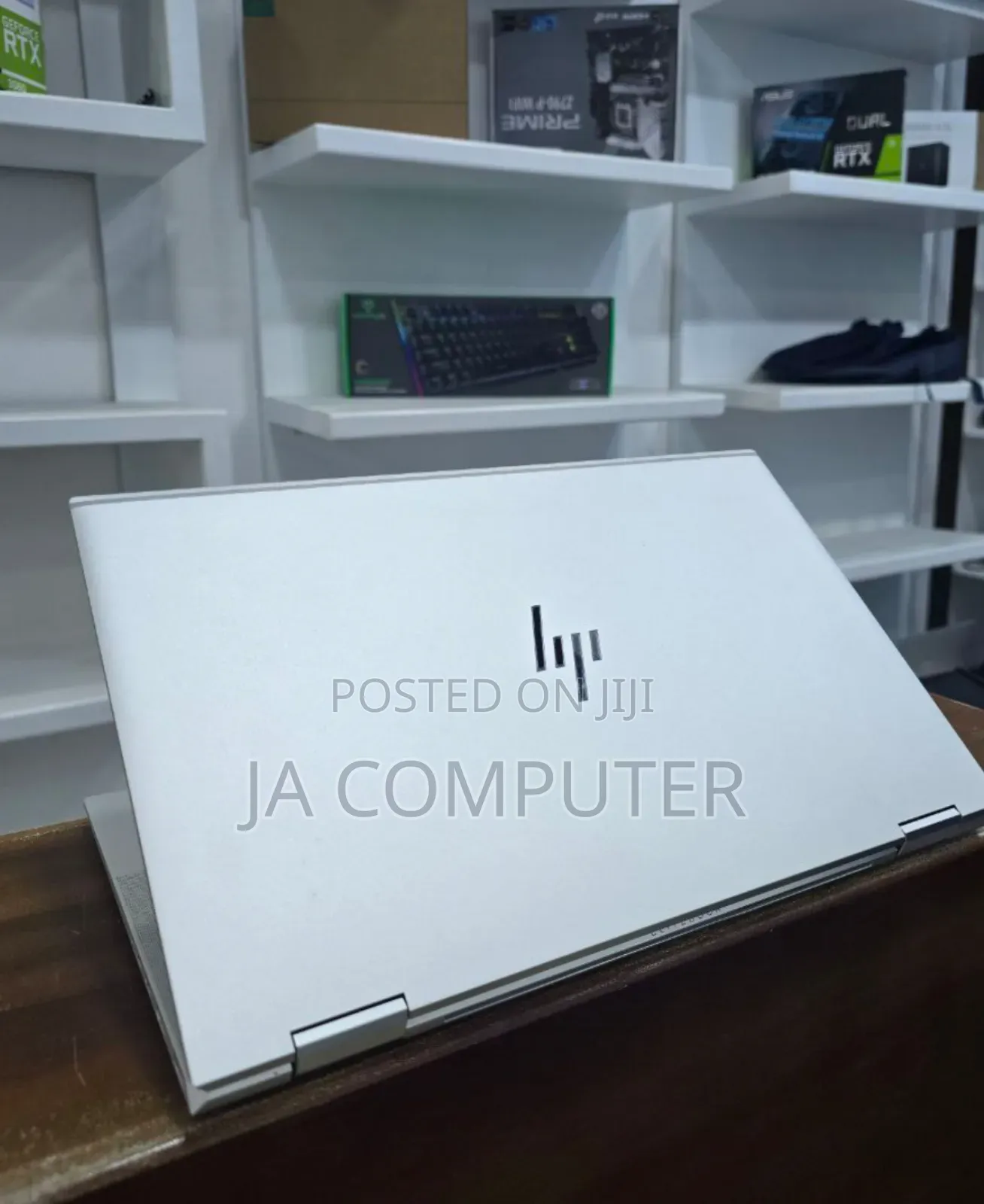 New Laptop HP EliteBook 1040 G8 16GB Intel Core I7 SSD 512GB