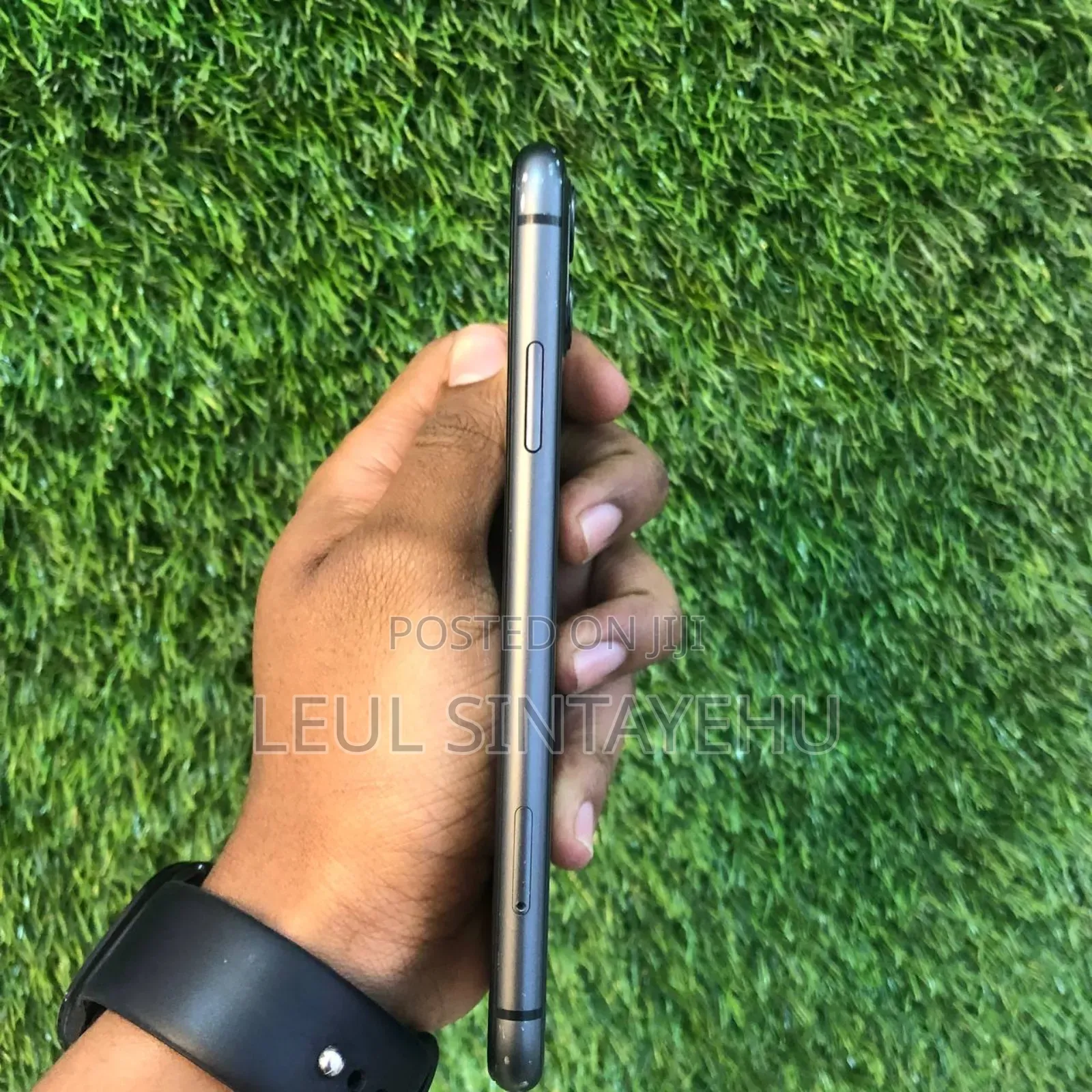 Apple iPhone 11 64 GB Black