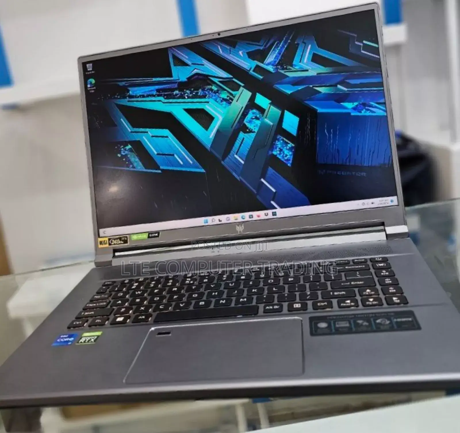 New Laptop Acer Predator Triton 500 SE 16GB Intel Core I7 SSD 2T