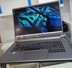 New Laptop Acer Predator Triton 500 SE 16GB Intel Core I7 SSD 2T