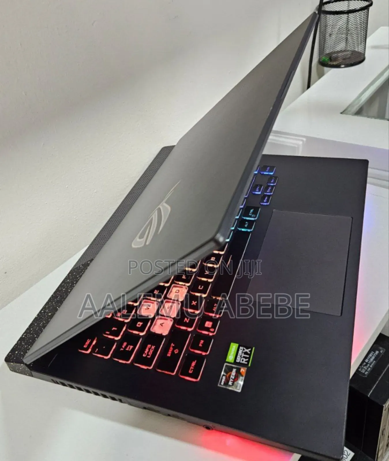 New Laptop Asus ROG Strix G15 16GB AMD Ryzen 7 SSD 1T