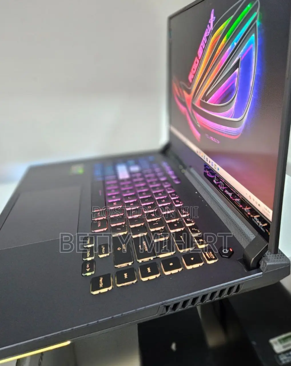 Laptop Asus ROG Strix G15 16GB Intel Core I7 SSD 1T
