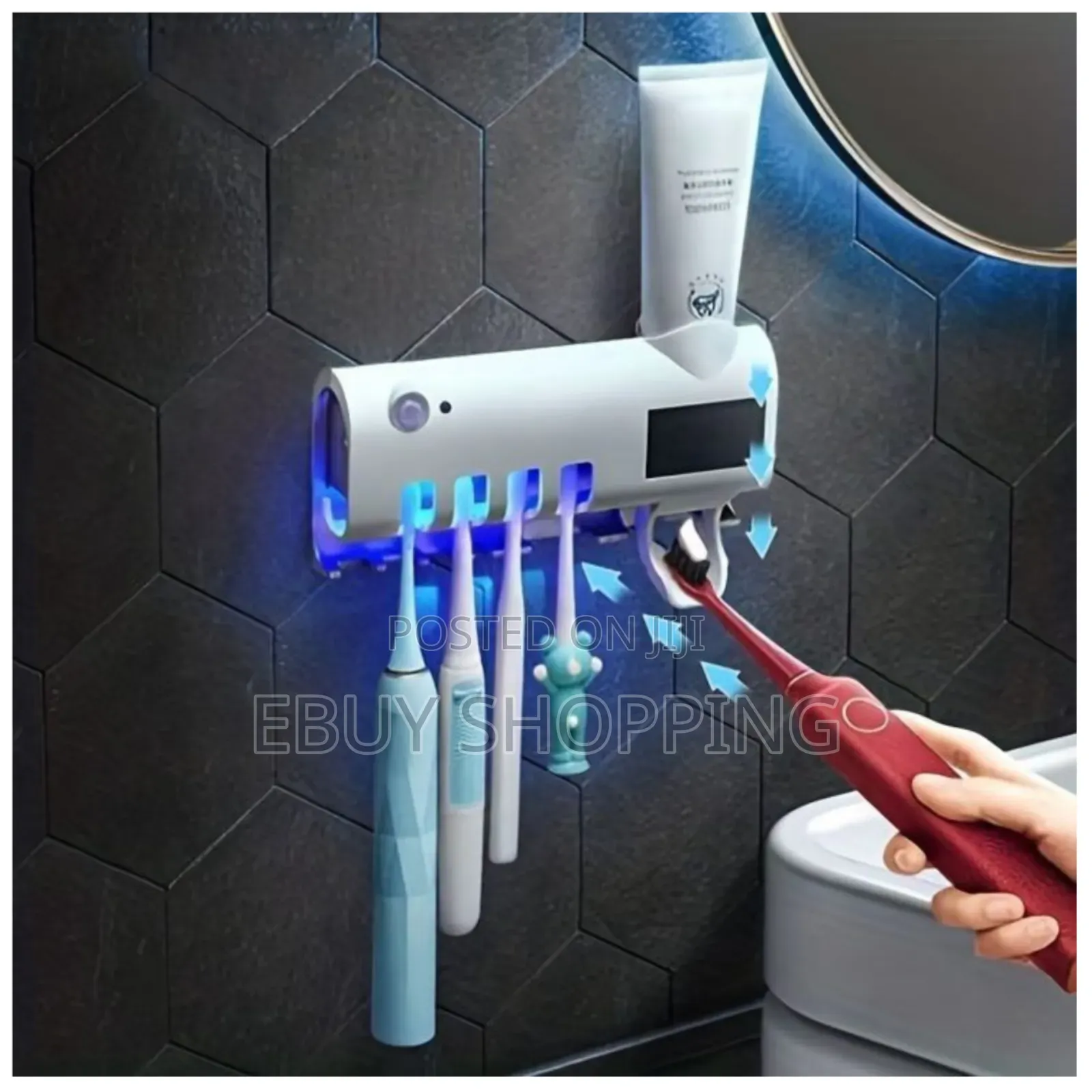 አንድ ጊዜ 4 ጥርስ ብሩሾችን የሚይዝ Toothbrush Sterilizer