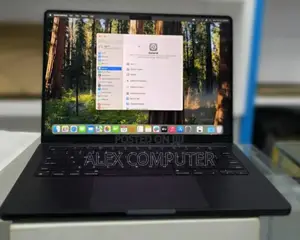 New Apple MacBook Pro 2023 M3 14-Inch 18GB Apple M3 Pro SSD 512GB