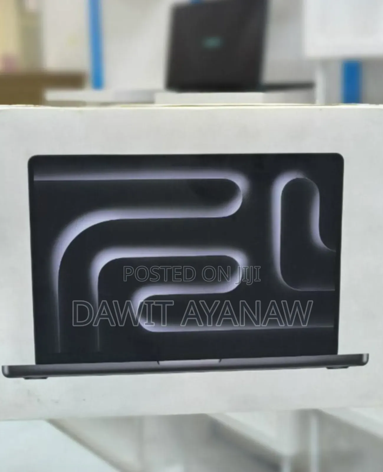 New Apple MacBook Pro 2023 M3 14-Inch 18GB Apple M3 Pro SSD 512GB