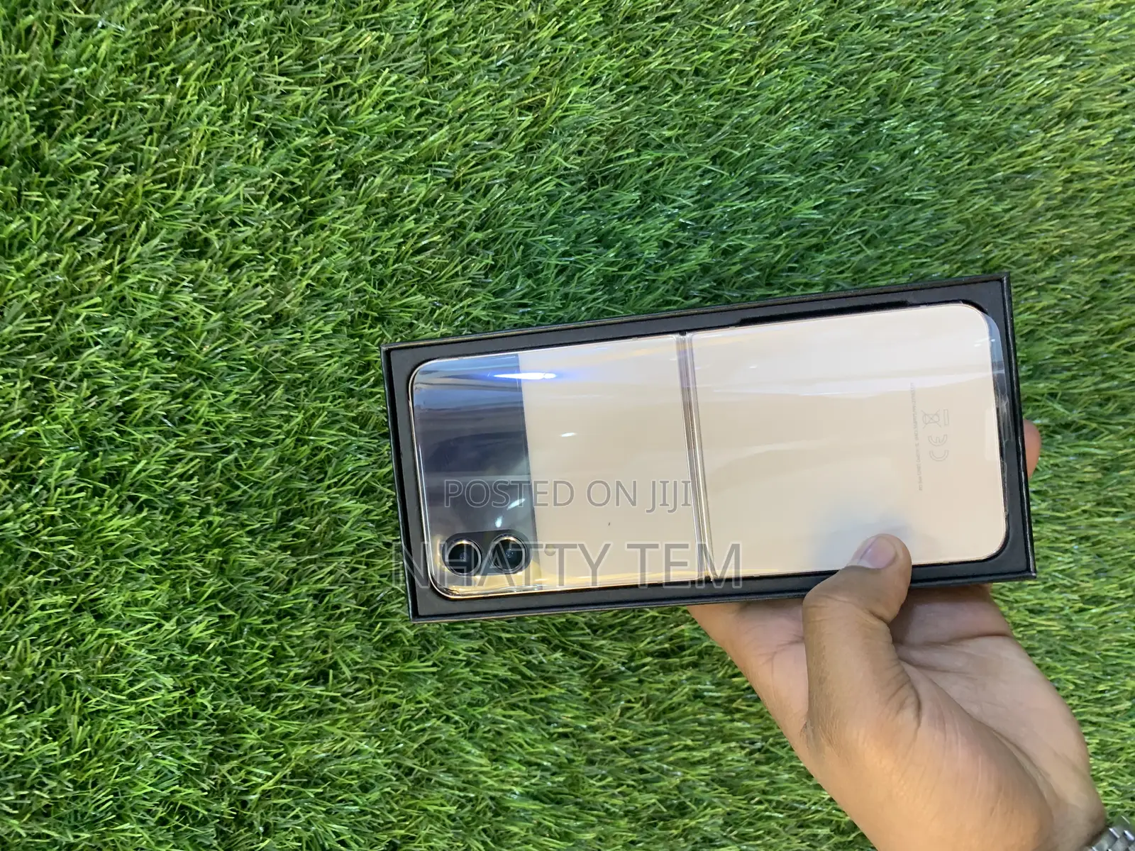 New Samsung Galaxy Z Flip4 256 GB Pink