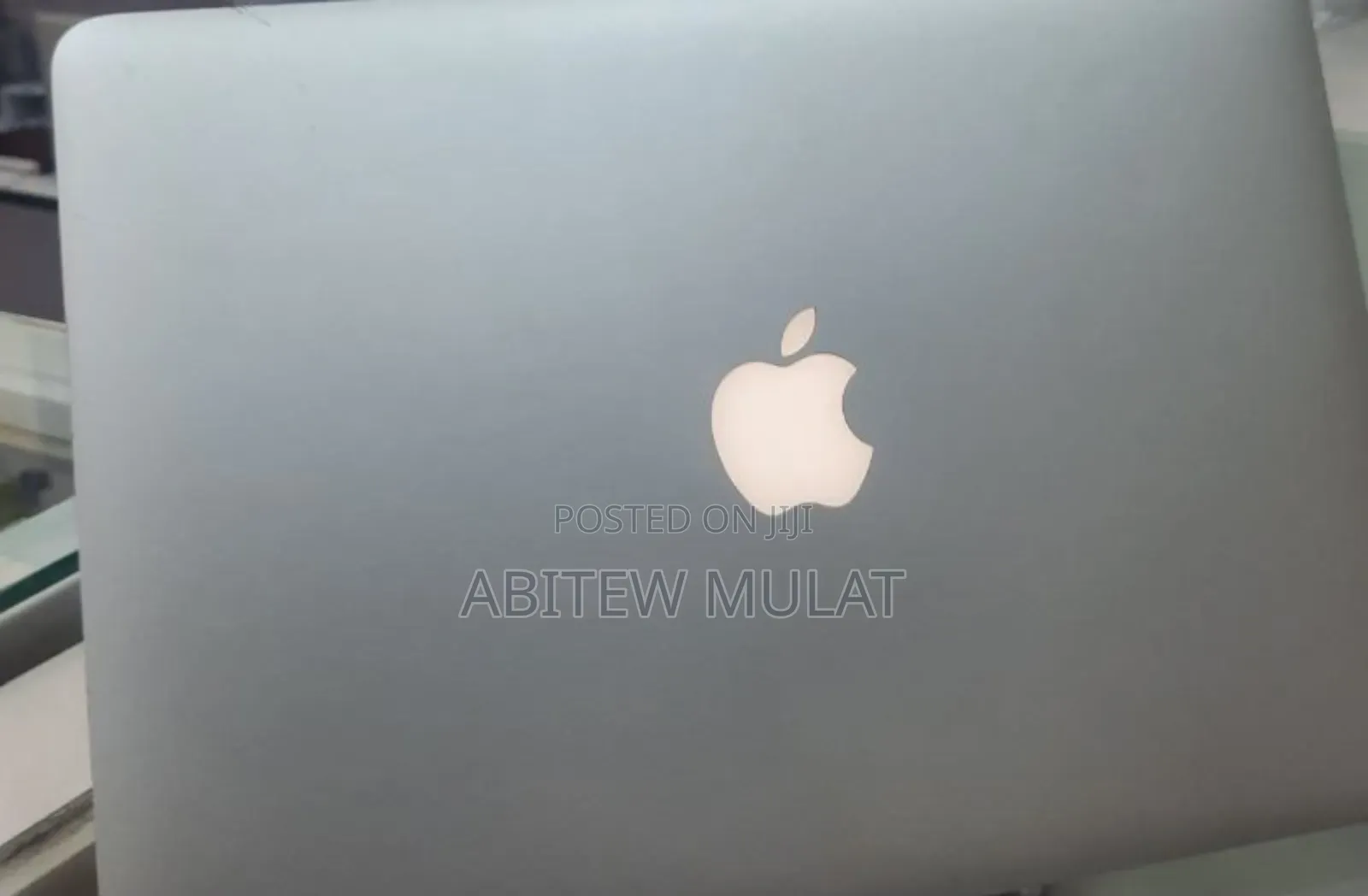 New Laptop Apple MacBook Pro 2015 8GB Intel Core I5 SSD 128GB