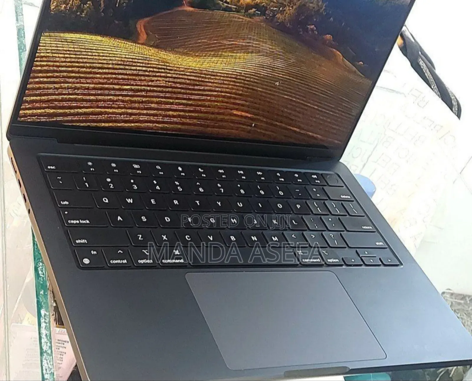 New Laptop Apple MacBook Pro 18GB Apple M3 SSD 512GB