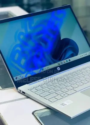 New Laptop HP EliteBook 840 G8 16GB Intel Core I5 SSD 512GB