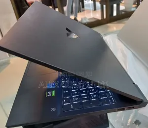 New Laptop HP Victus 16 16GB Intel Core I7 SSD 512GB