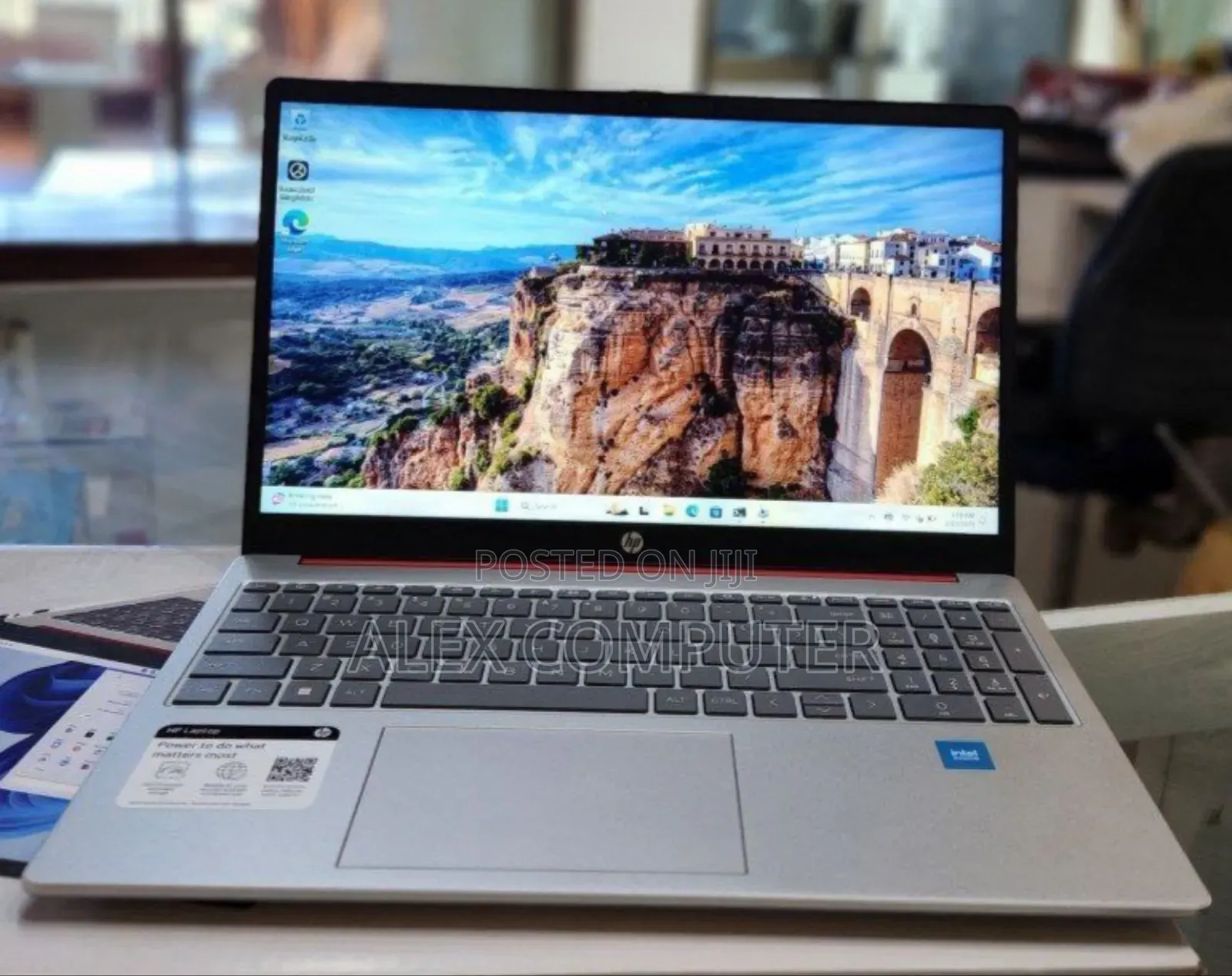 New Laptop HP Stream Notebook 4GB Intel SSD 128GB