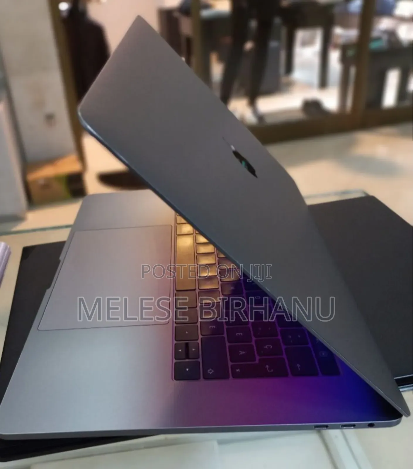 New Laptop Apple MacBook Pro 2016 16GB Intel Core I7 SSD 512GB