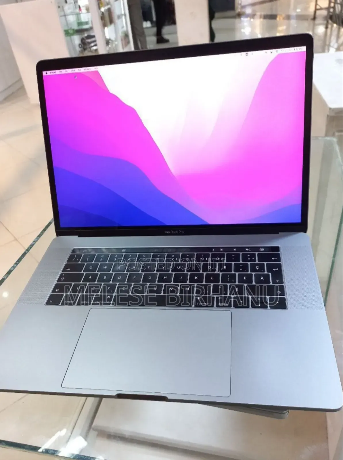 New Laptop Apple MacBook Pro 2016 16GB Intel Core I7 SSD 512GB