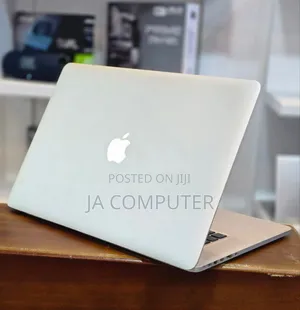 New Laptop Apple MacBook Pro 2015 16GB Intel Core I7 SSD 256GB