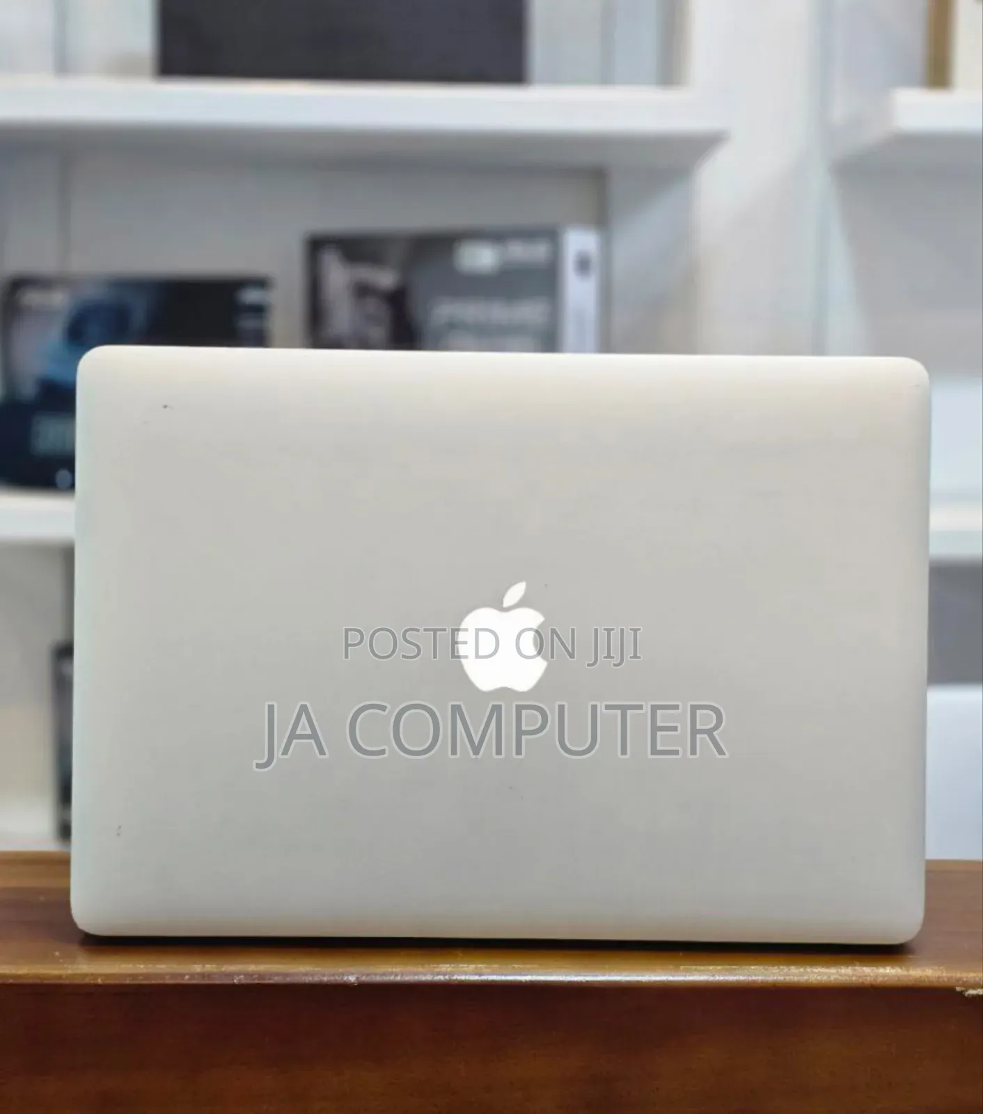 New Laptop Apple MacBook Pro 2015 16GB Intel Core I7 SSD 256GB